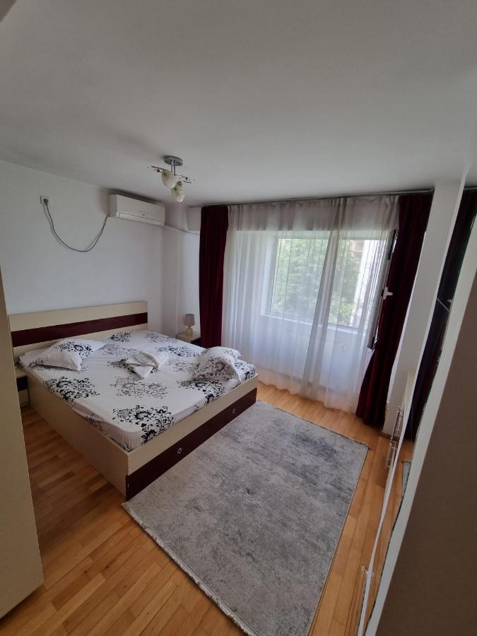 Crinna Residence Bucharest Exterior photo